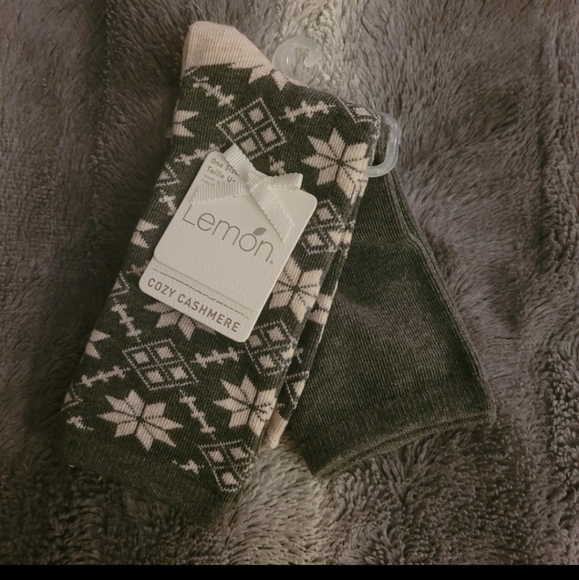 Lemon Collection Cashmere Socks NWT - Picture 2 of 3